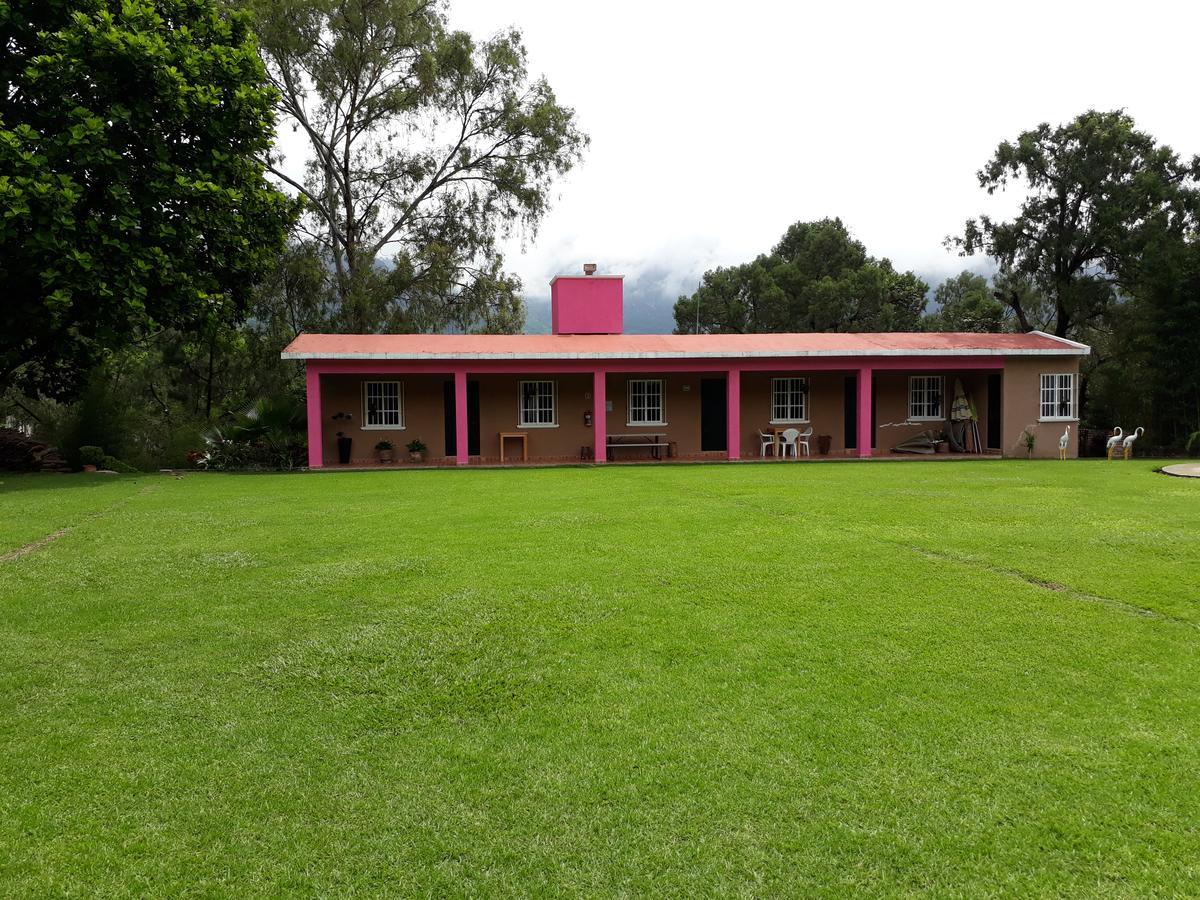 Hostal Villa Quieta Tepoztlán Buitenkant foto